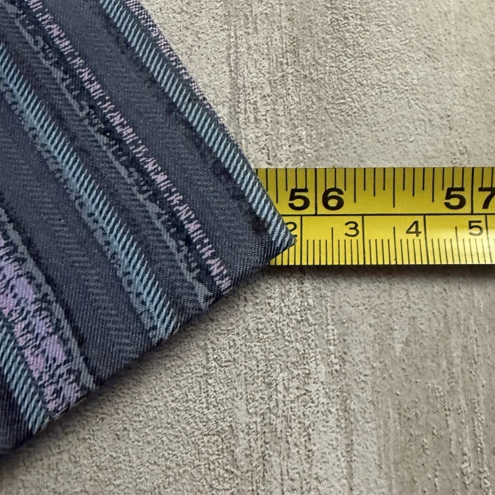 Korean Air Airlines Men's Tie‎ 100% Silk Necktie Blue First Class Collectible